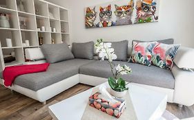 Moderne Souterrain-Wohnung